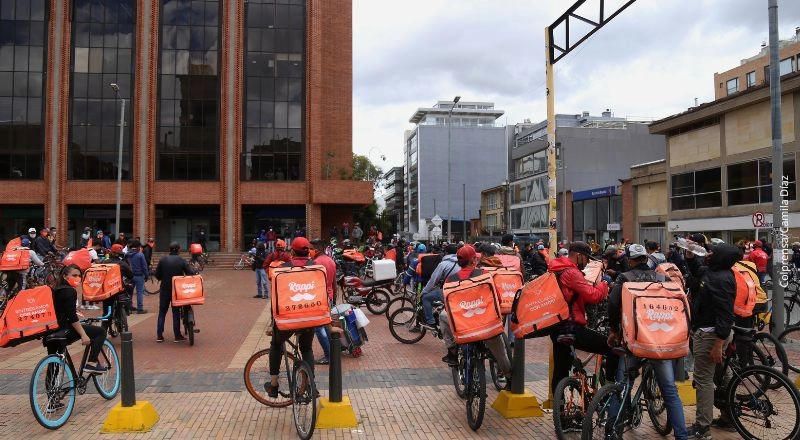 ¿Cuáles son los nuevos cambios del Gobierno para los domiciliarios de apps en Colombia?