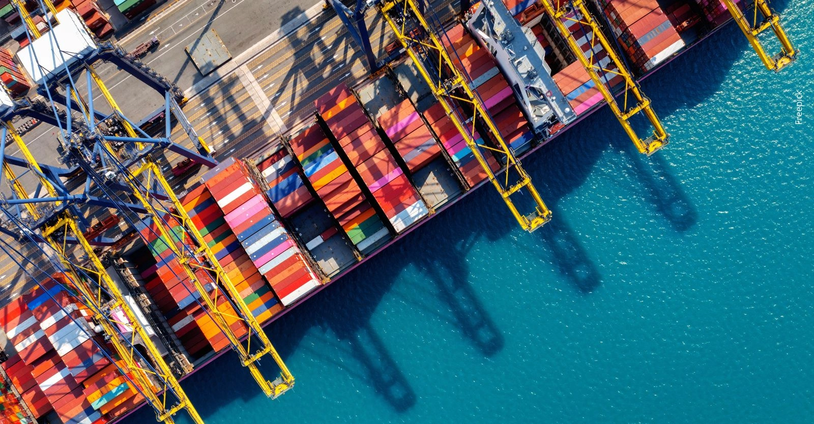 Alerta por impacto económico ante posible arancel del 30 % de Ecuador