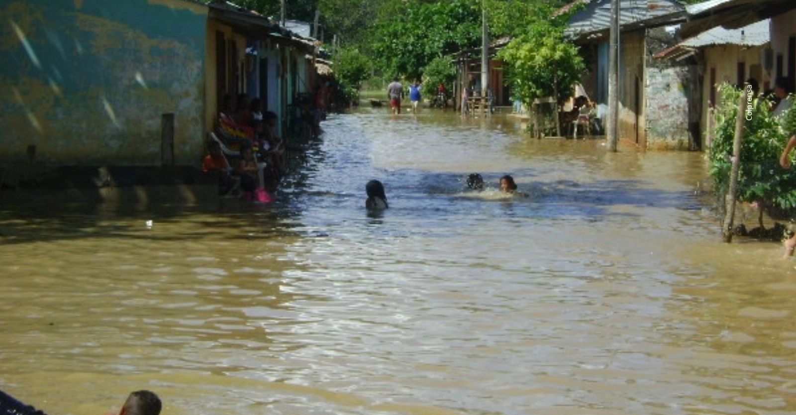 Inundaciones en Montería: evacuan barrios y suspenden clases temporalmente
