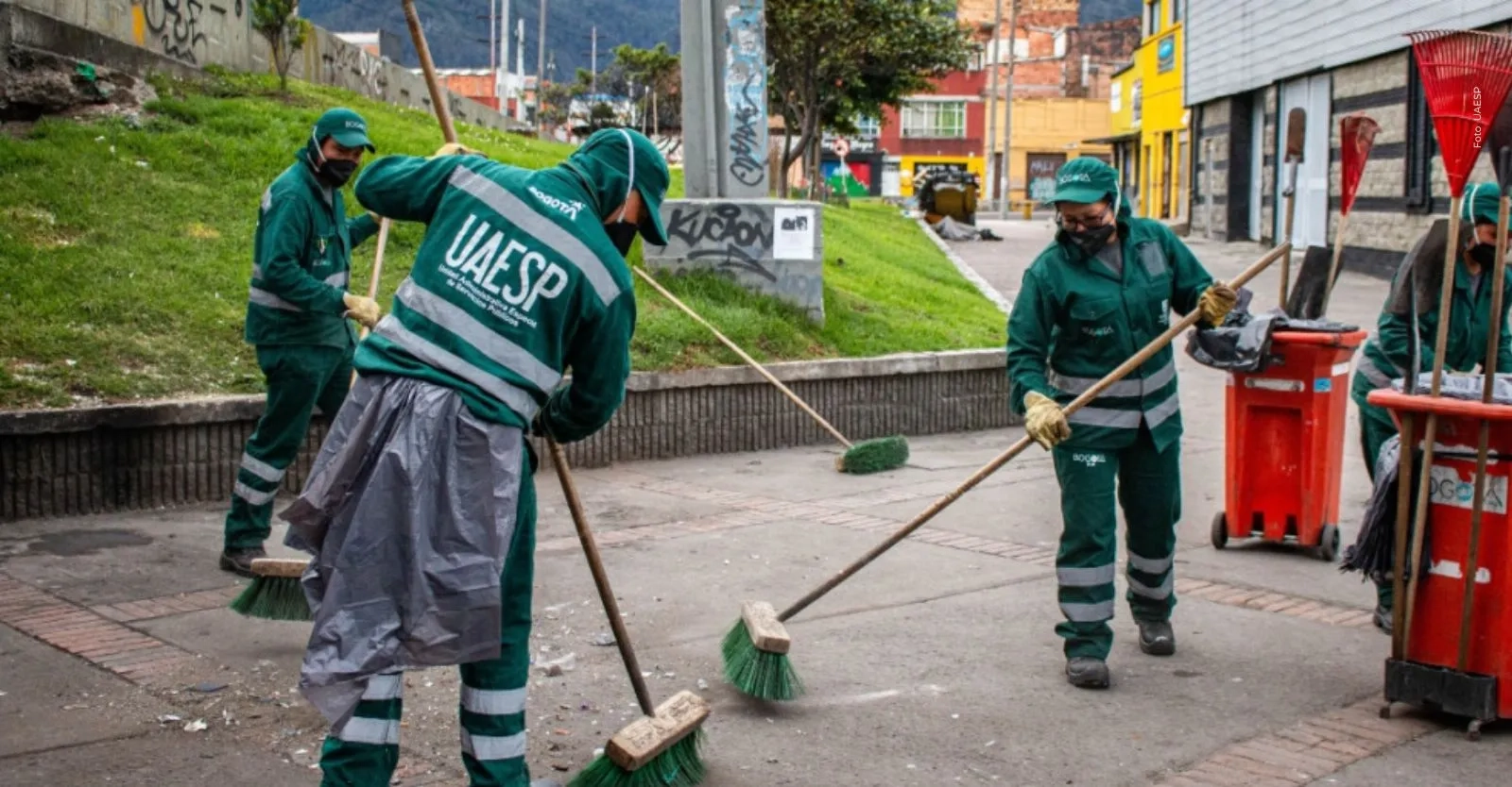 ¿Qué está permitido y qué no al sacar la basura en Bogotá? Estas son las reglas para evitar multas