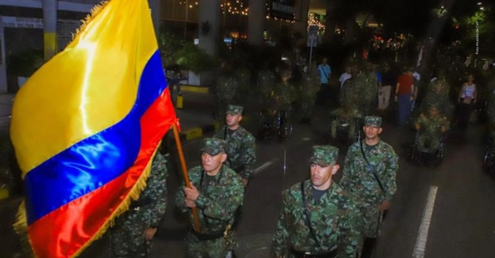 desfilemilitarcali.jpg
