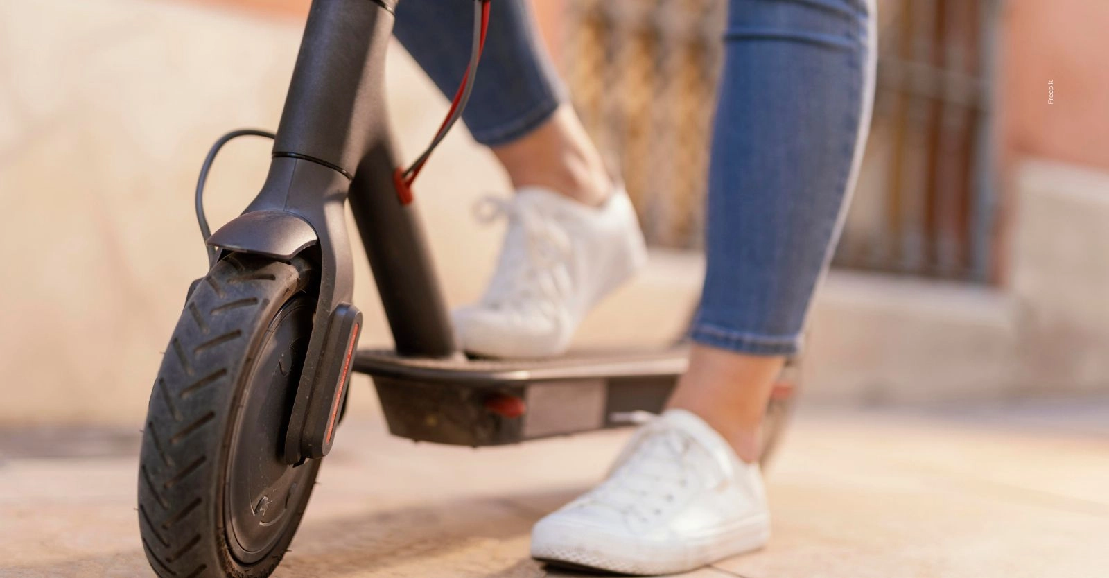 ¿Cuál es la edad mínima para usar patineta eléctrica en Colombia en 2026?