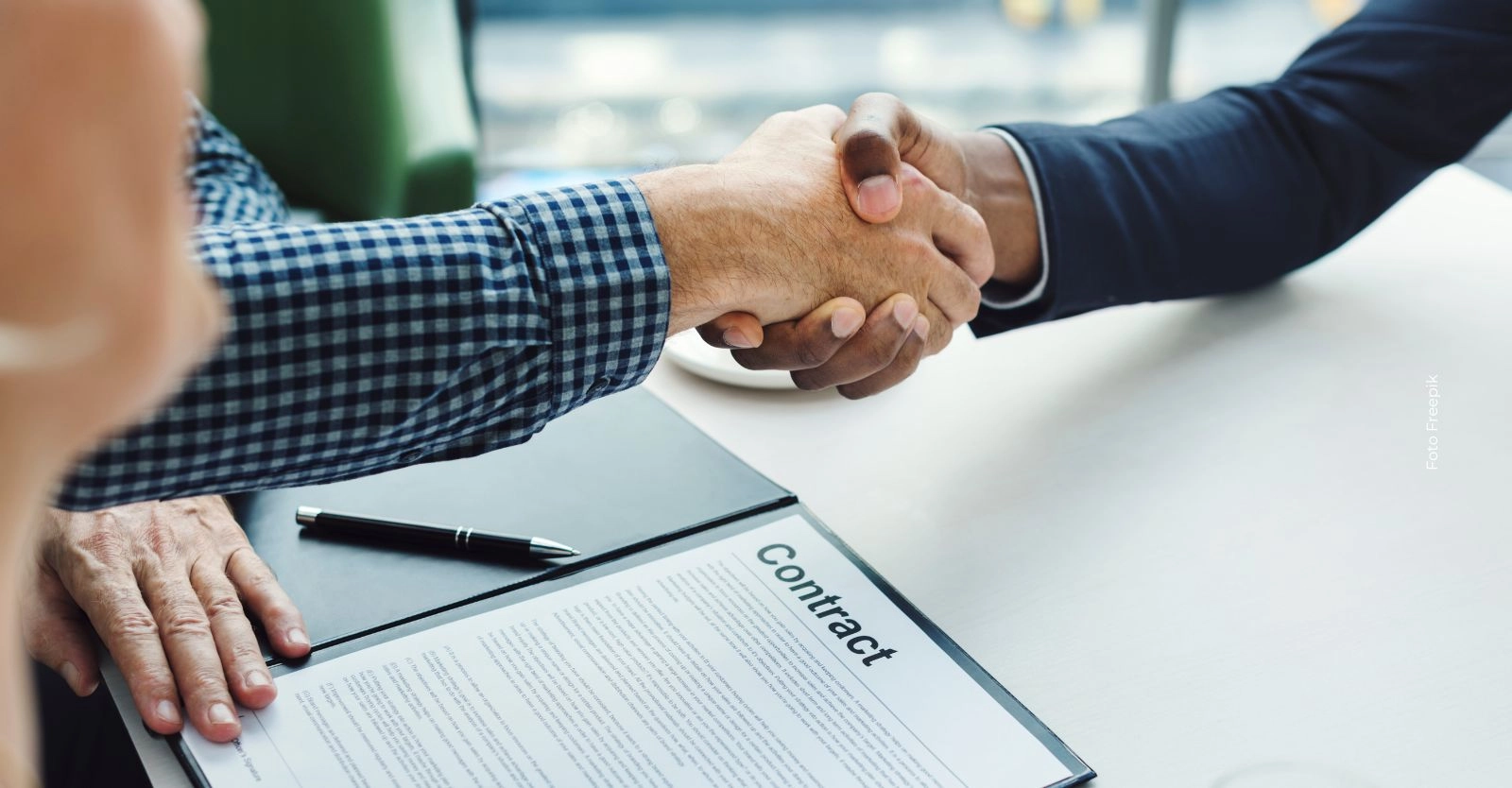 ¿Te despidieron sin justa causa? Conoce cómo calcular y exigir tu indemnización en Colombia