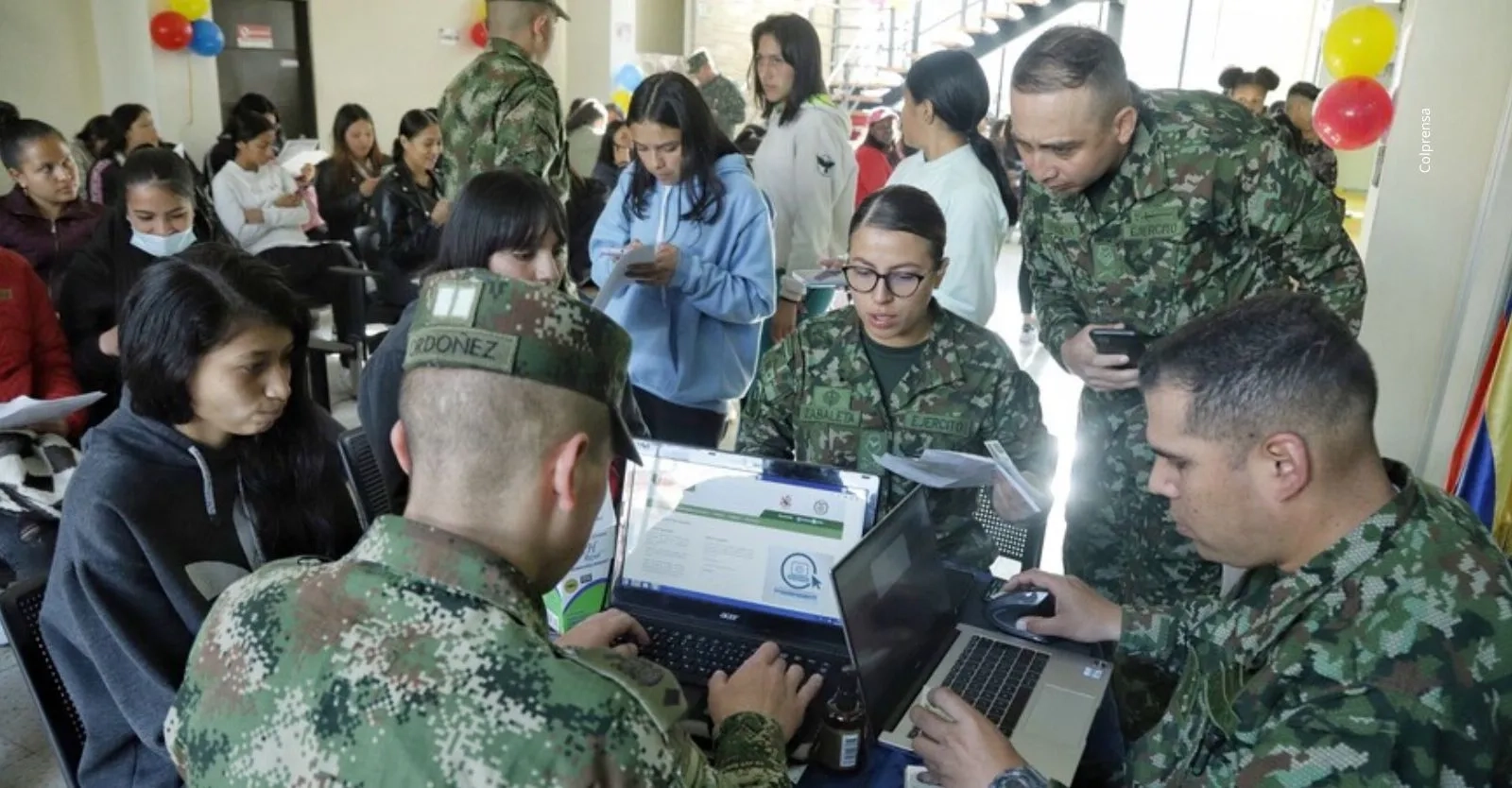 ¿Cuáles son los beneficios que un colombiano puede recibir por prestar el servicio militar?