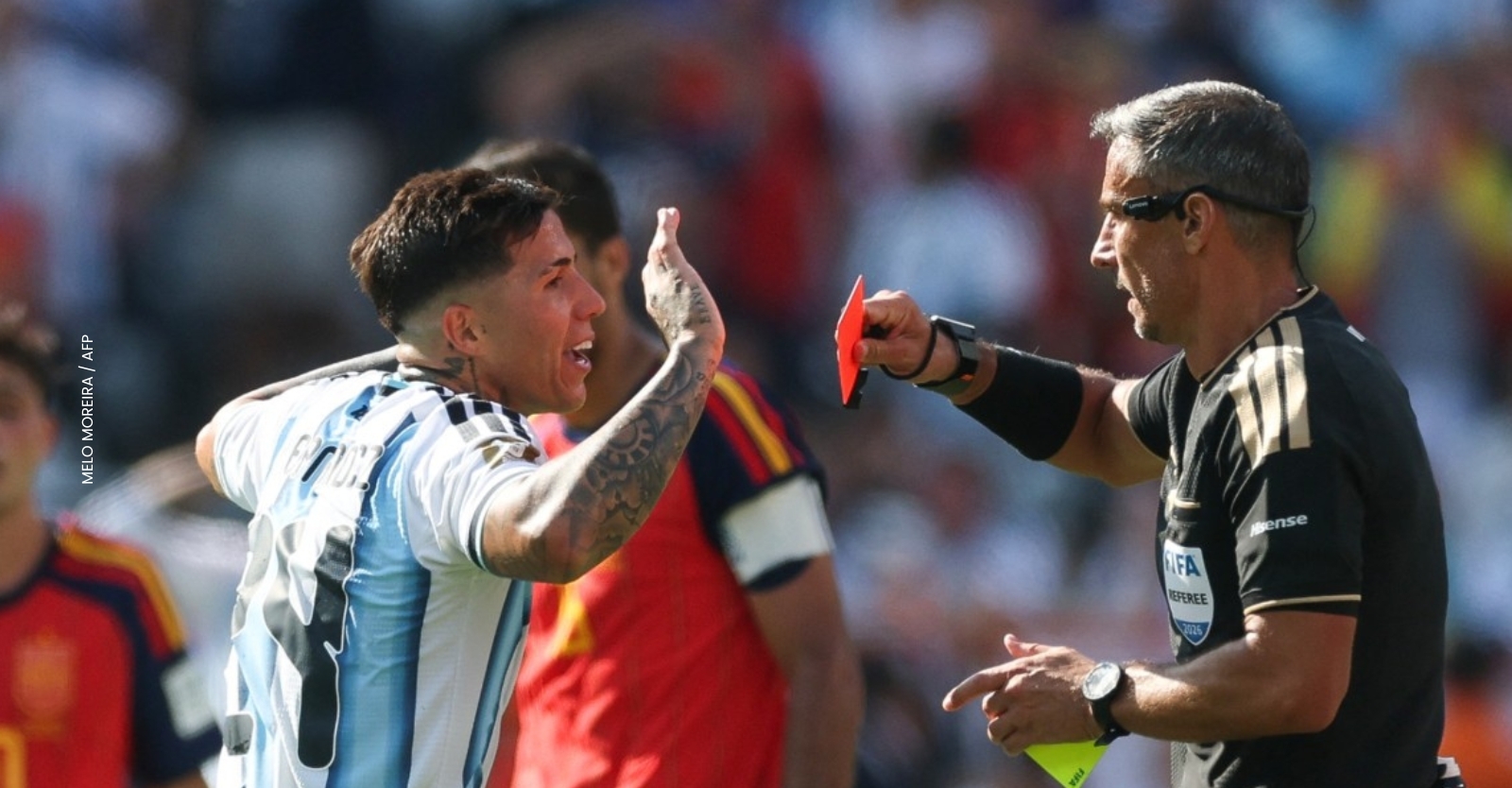 porque-argentina-tuvo-tarjeta-roja-en-la-final-del-mundial.jpg