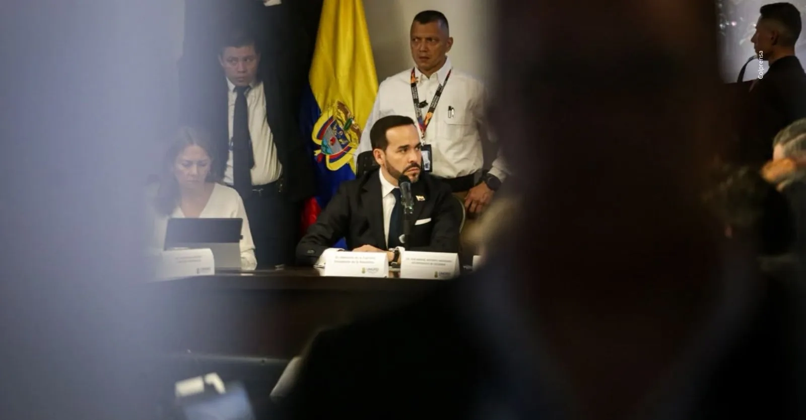 Abelardo de la EspriellaAbelardo de la Espriella anuncia subsidios de arriendo para damnificados por terremoto en Colombia.