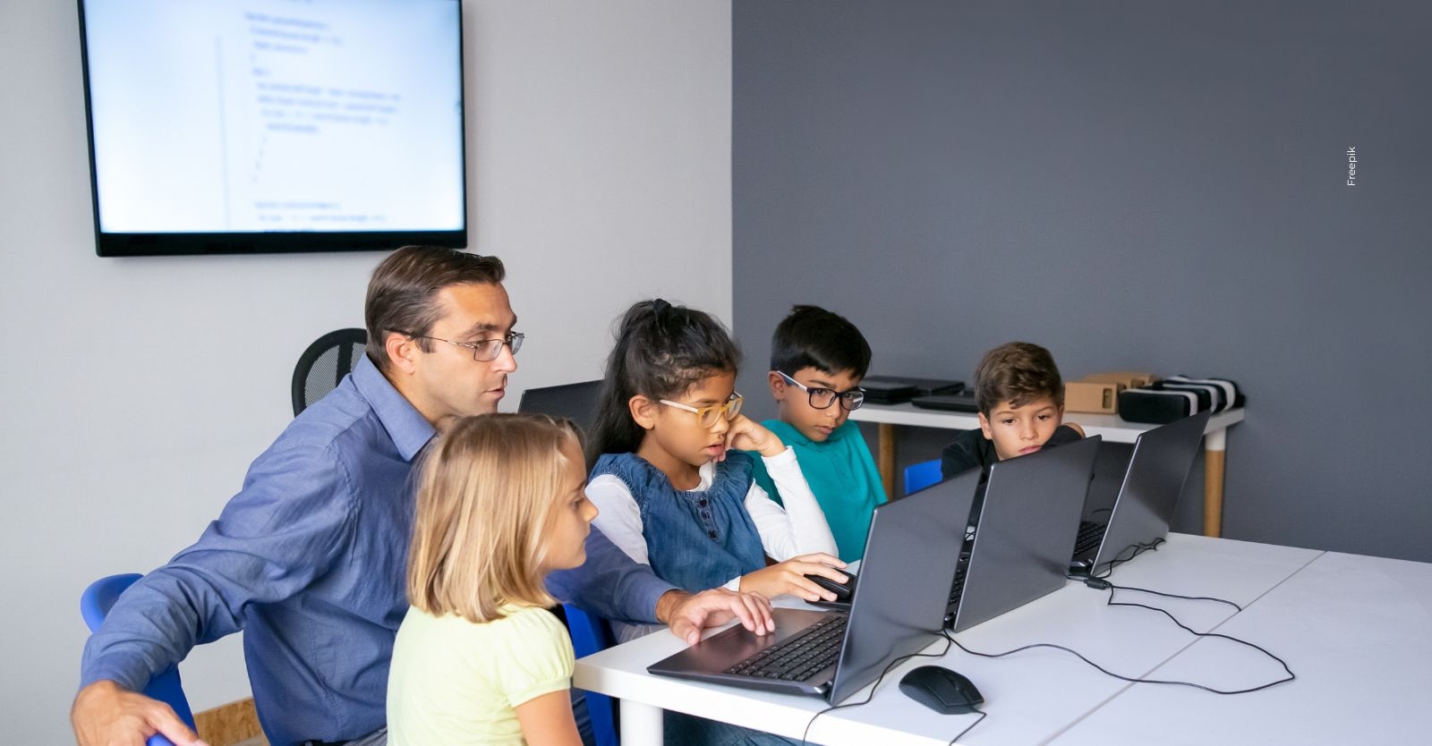 talleres-gratis-tecnologia-bogotá (1).jpg